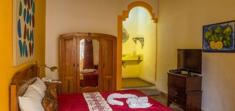 Ayenda Meson De San Sebastian Hotel Puebla Exterior photo